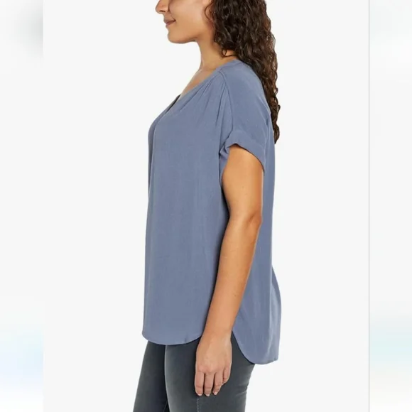 New Orvis Women's Size M Button Front Closure Blue Blouse - Picture 2 of 7